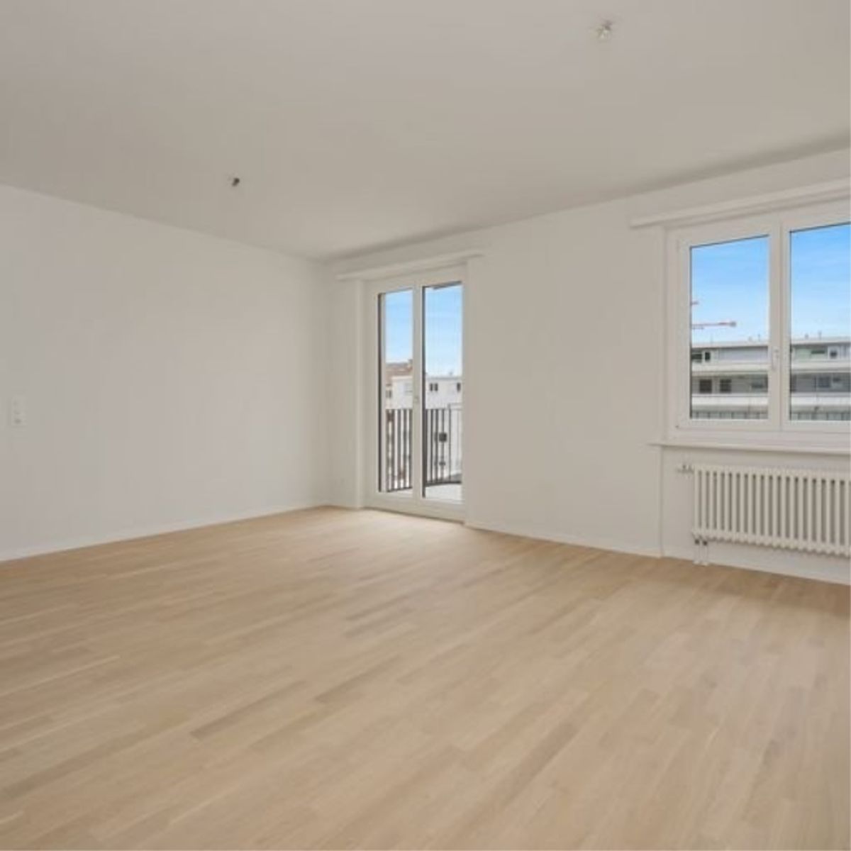 Schöne 2.5-ZW mit 2 Balkone im Zentrum von Biel - 5