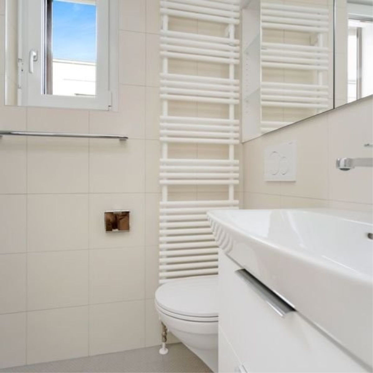 Schöne 2.5-ZW mit 2 Balkone im Zentrum von Biel - 6
