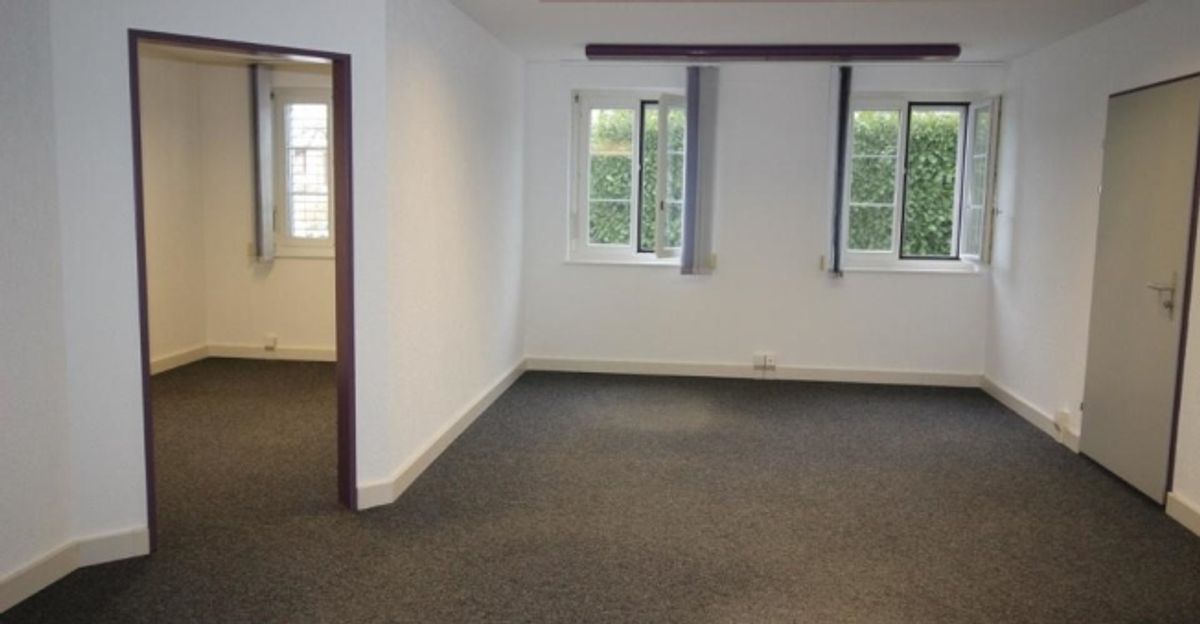 À louer  Local commercial - bureaux denviron 80 m² - 4