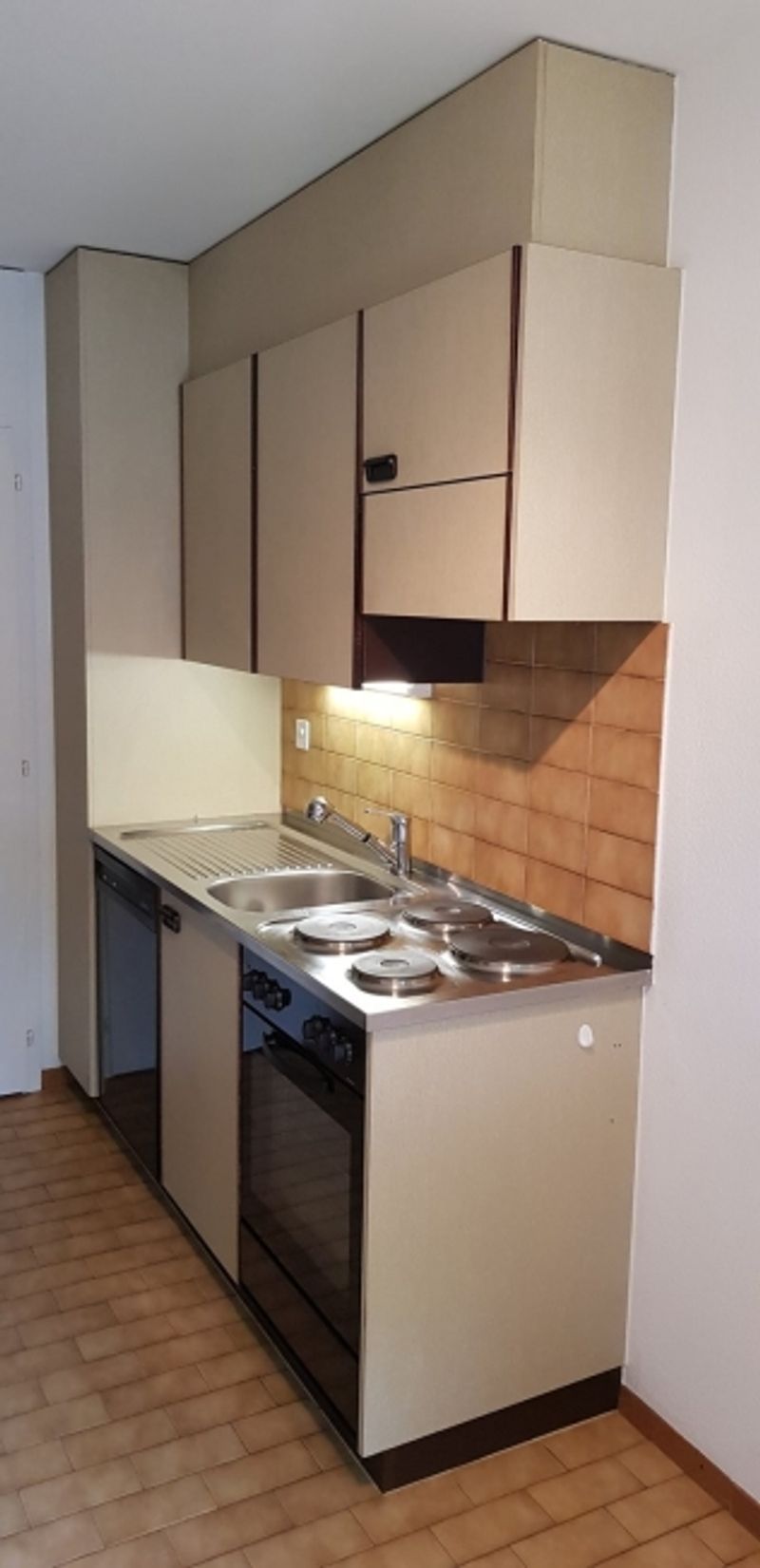 2.5 pièces dans un quartier très familial et proche de toute commodité - 3