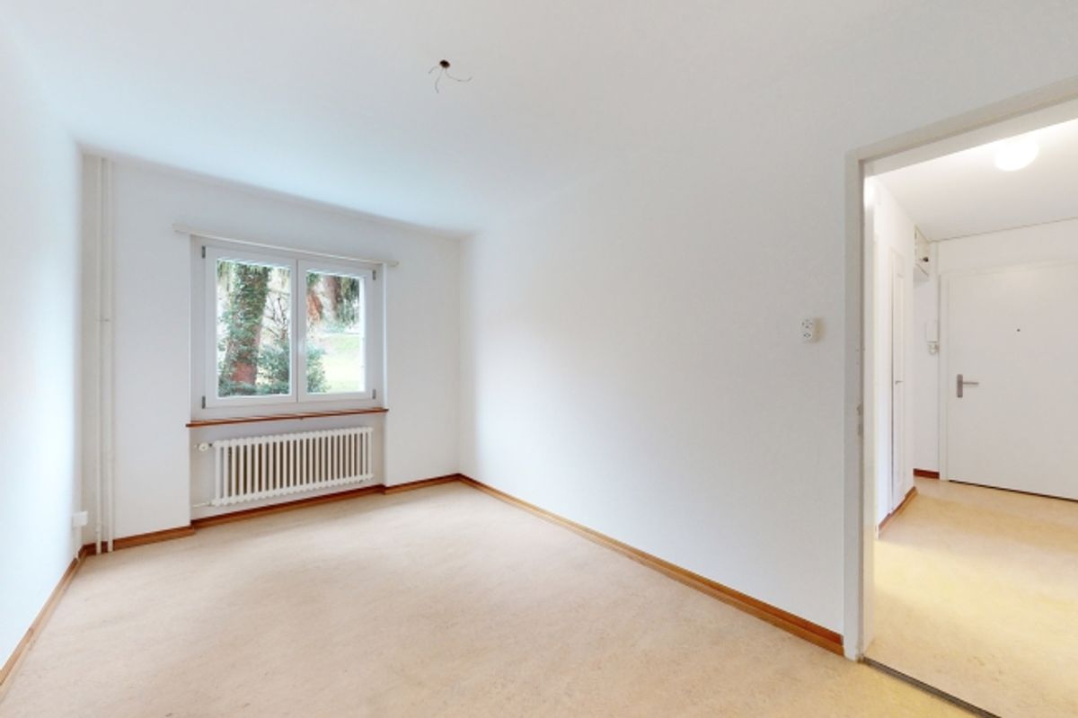 Der Bahnhof gleich um die Ecke - innert sieben Minuten zu Fuss erreichbar - 4