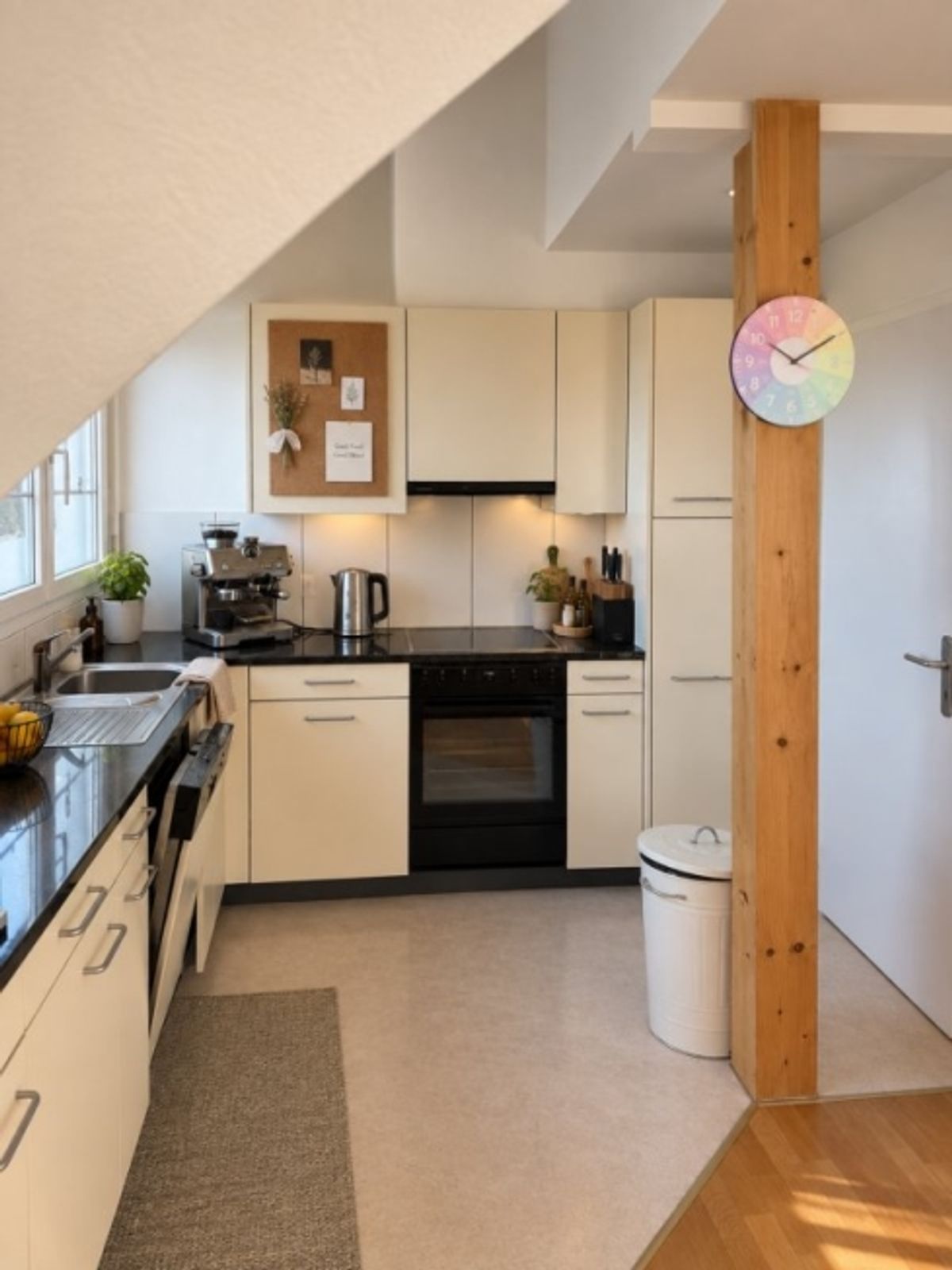 Ruhig wohnen, zentral verbunden - helle 4-Zimmer-Maisonette mit grossem Balkon in Muttenz - 3
