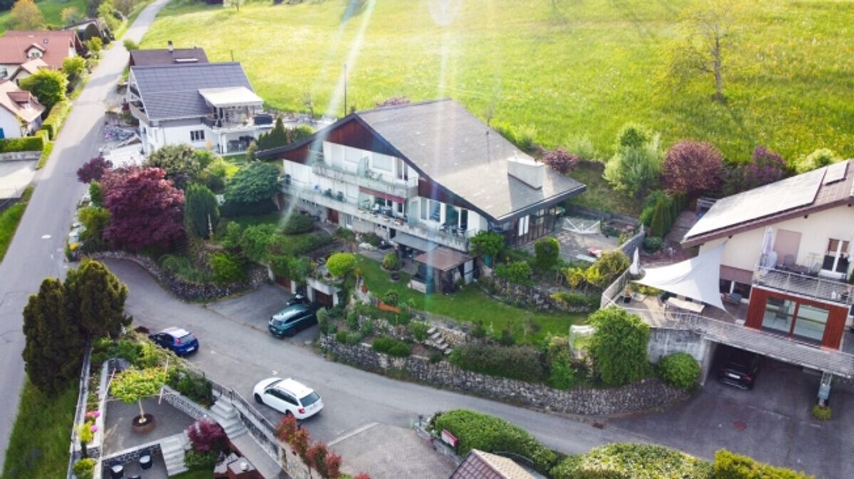 Ein- oder Zweifamilienhaus mit traumhafter Aussicht - 1