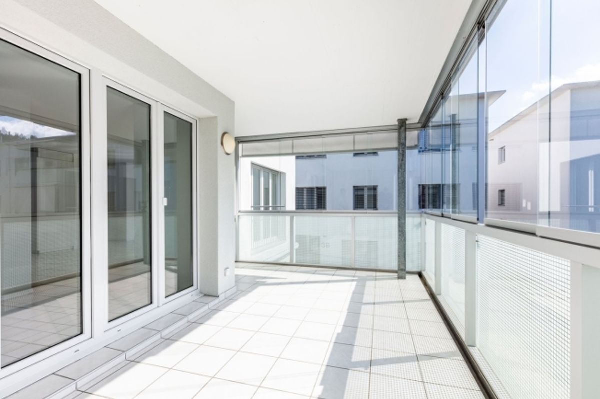 Grosszügige und moderne 2.5 Zimmer-Wohnung im 1. OG - 3
