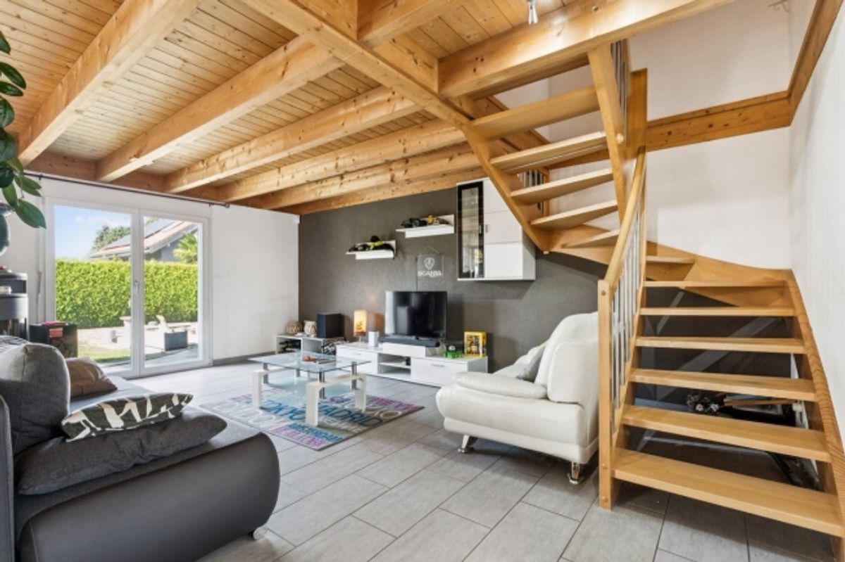 Maison individuelle avec 4 chambres à 300 mètres du lac de Neuchâtel - 1