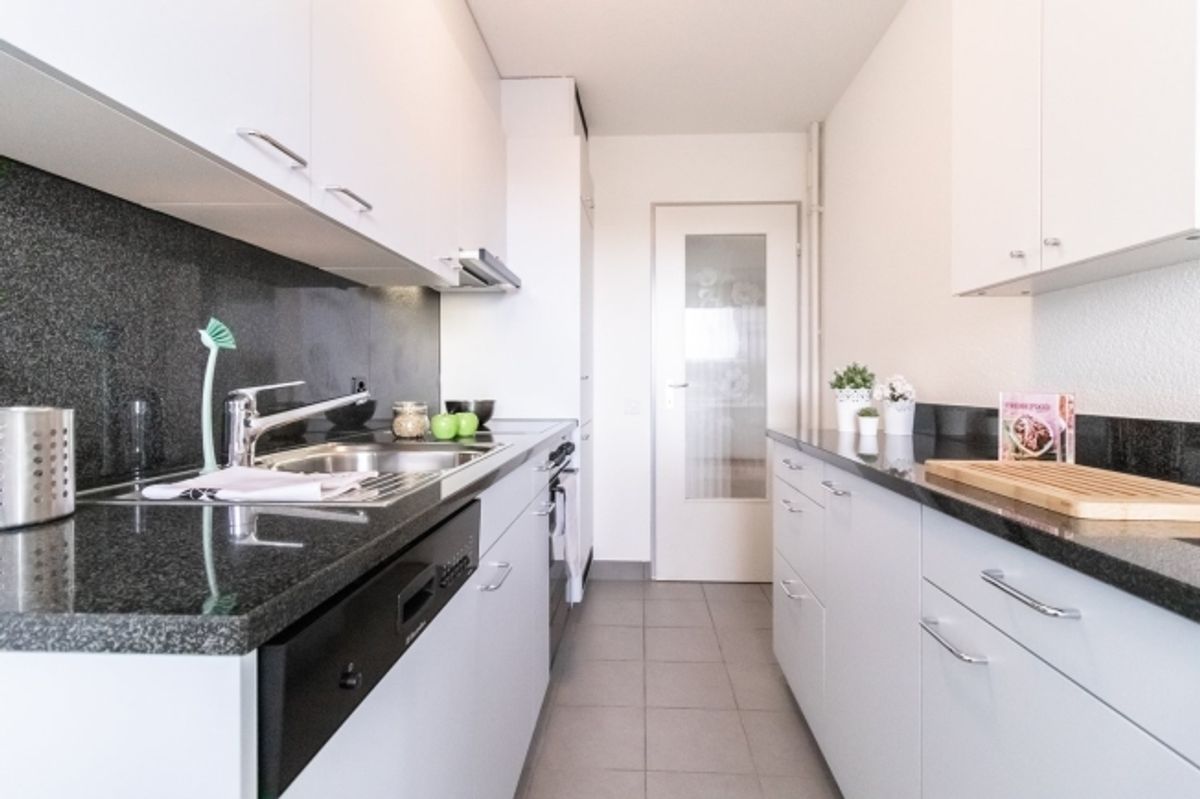 Schöne moderne 3.5 Zimmerwohnung mit Balkon und grüne Umgebung - 3