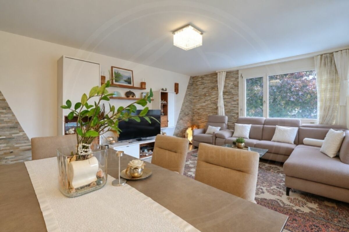 Renovierte 4-Zimmer-Wohnung in familienfreundlichem Wohnquartier - 1