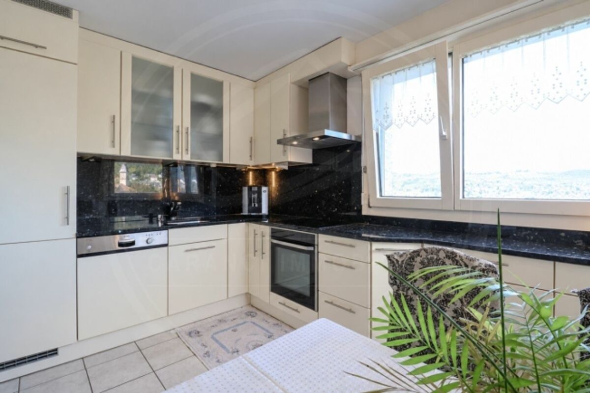 Renovierte 4-Zimmer-Wohnung in familienfreundlichem Wohnquartier - 2