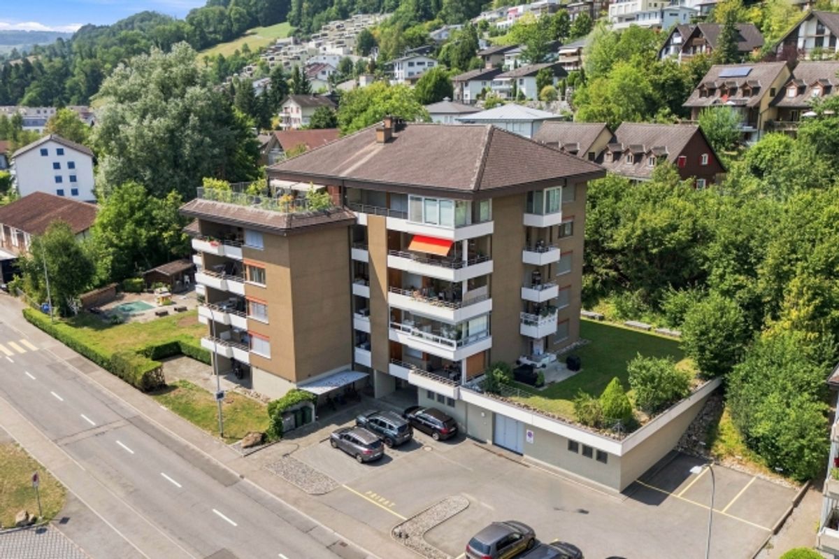 Grosszügiges Wohnen mit Aussicht - 9