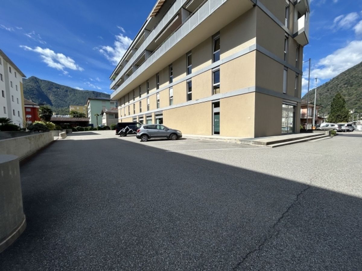 Parkplatz zur Miete in einer Garage in Losone - 5