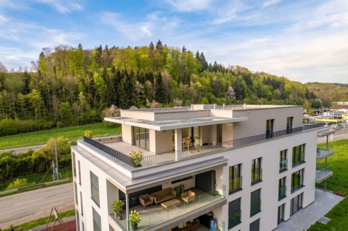ATTIKAWOHNUNG MIT RIESIGER TERRASSE IN THÖRISHAUS - 0