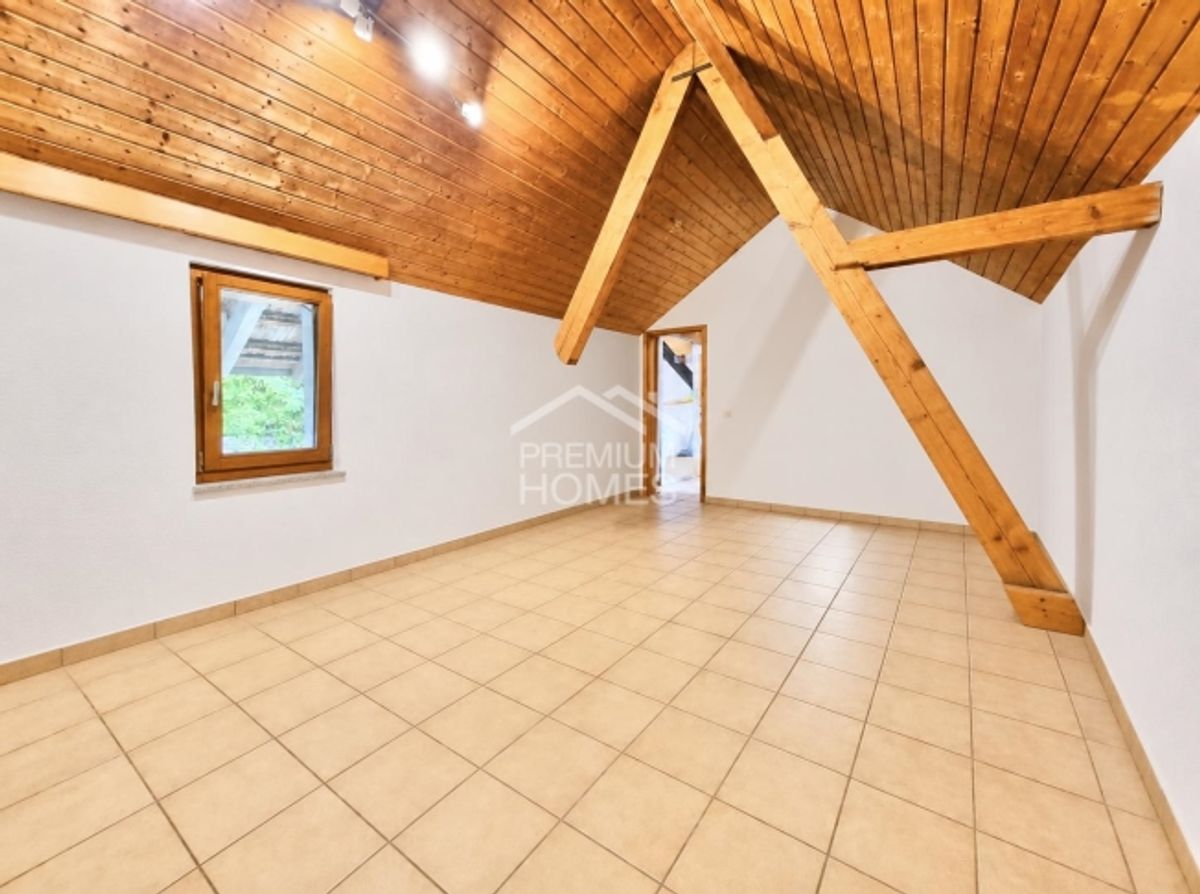 Liebevolles Zuhause mit Garten und Terrasse - 3