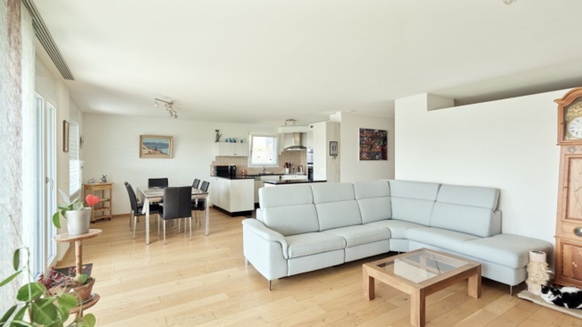 4,5-Zimmer-Wohnung in der Nähe zahlreicher Annehmlichkeiten - 0