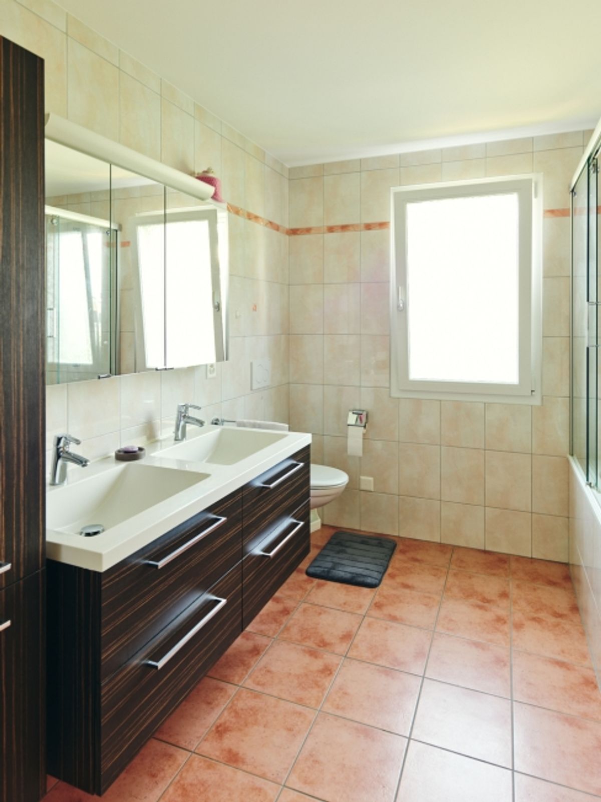 4,5-Zimmer-Wohnung in der Nähe zahlreicher Annehmlichkeiten - 3