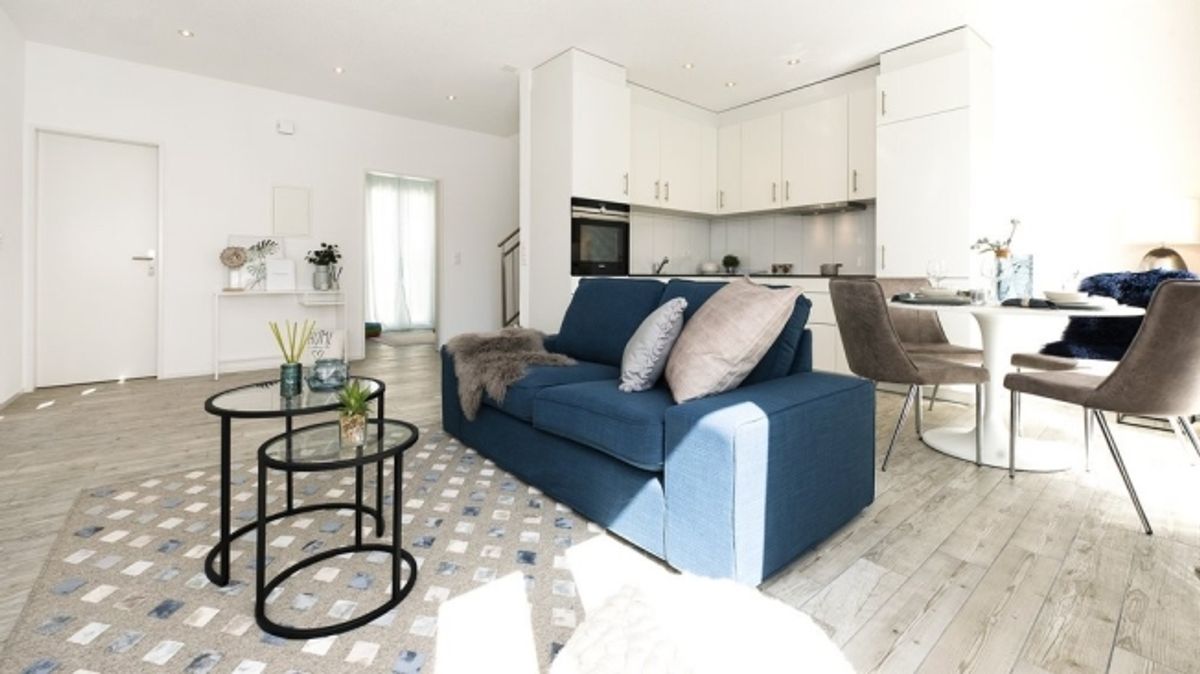 EINZIGARTIGE MAISONETTE-WOHNUNG IN SAFENWIL - 3