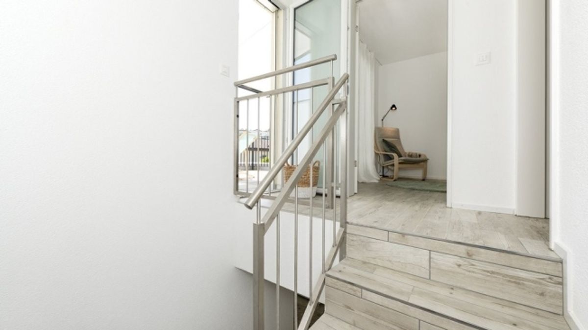EINZIGARTIGE MAISONETTE-WOHNUNG IN SAFENWIL - 4