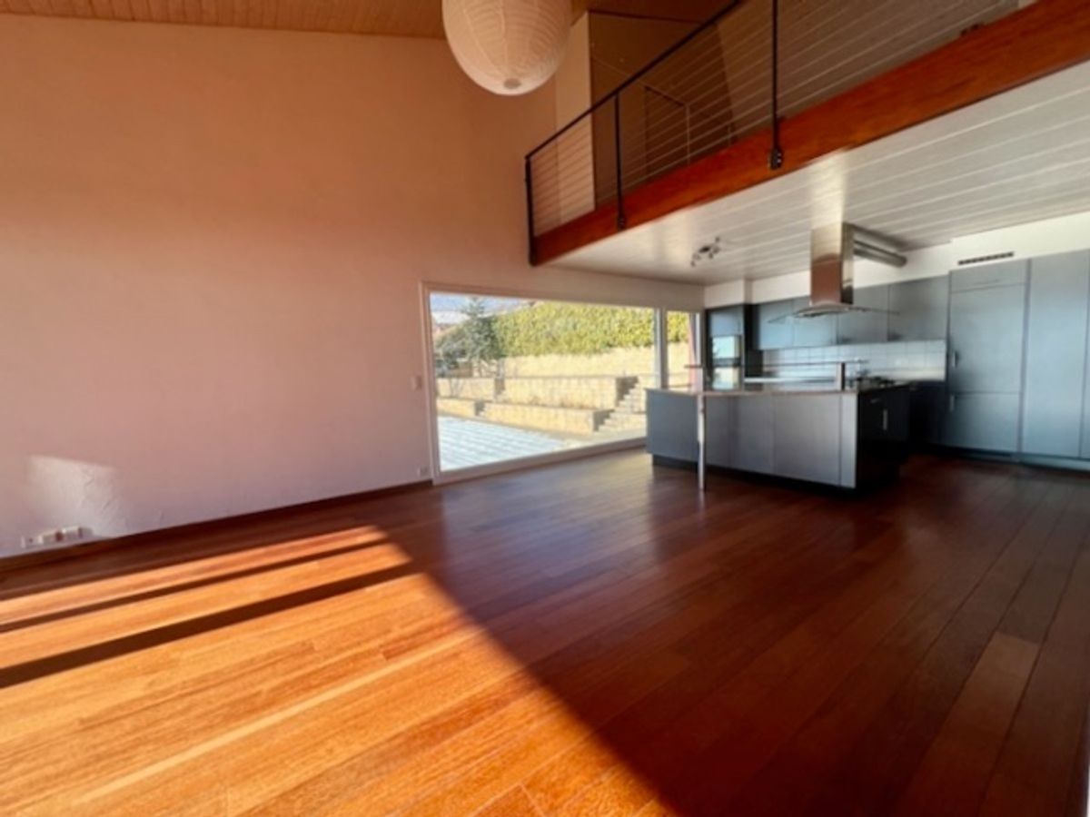 Machen Sie ein Angebot für diese hervorragende, außergewöhnliche Villa mit Blick auf den See und die Alpen - 1