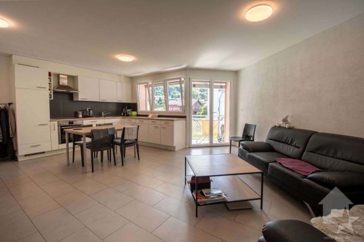 4-Zimmer-Wohnung mit 95 m² Wohnfläche und zwei Balkonen - 0
