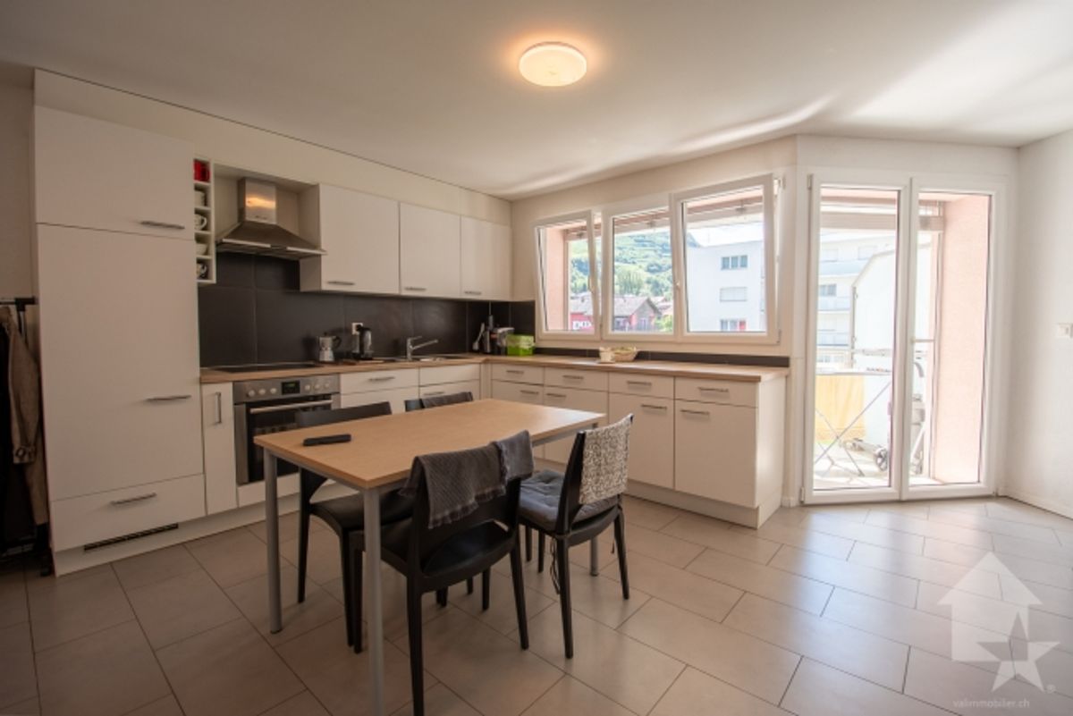 4-Zimmer-Wohnung mit 95 m² Wohnfläche und zwei Balkonen - 2