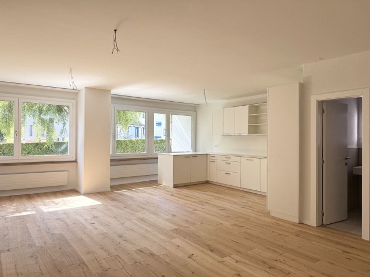 Frisch renoviert - neuwertige 4.5-Zimmer Erdgeschosswohnung in Horgen! - 1