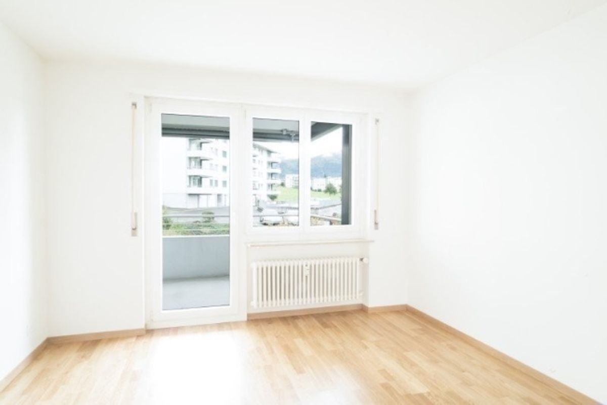 Wohnen im Grünen mit Blick auf die Mythen - 1