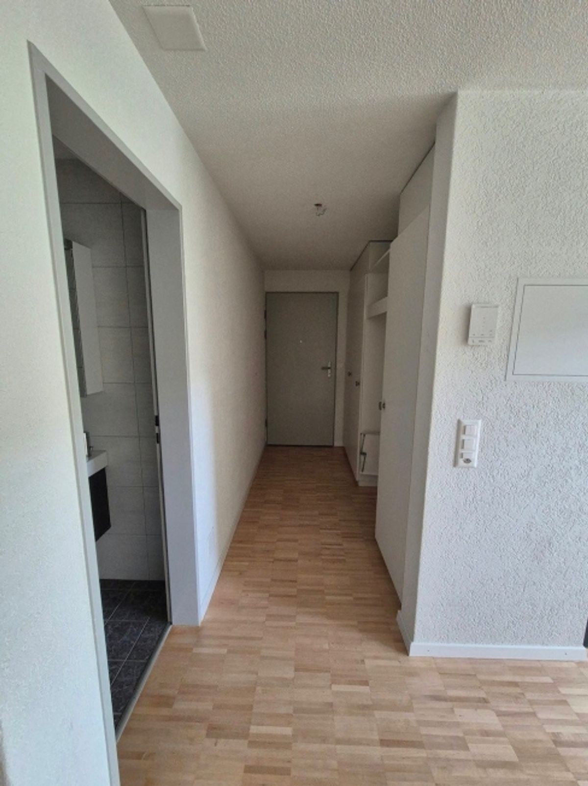 Moderne 4.5 Zimmerwohnung mit grosszügiger Terrasse - 6