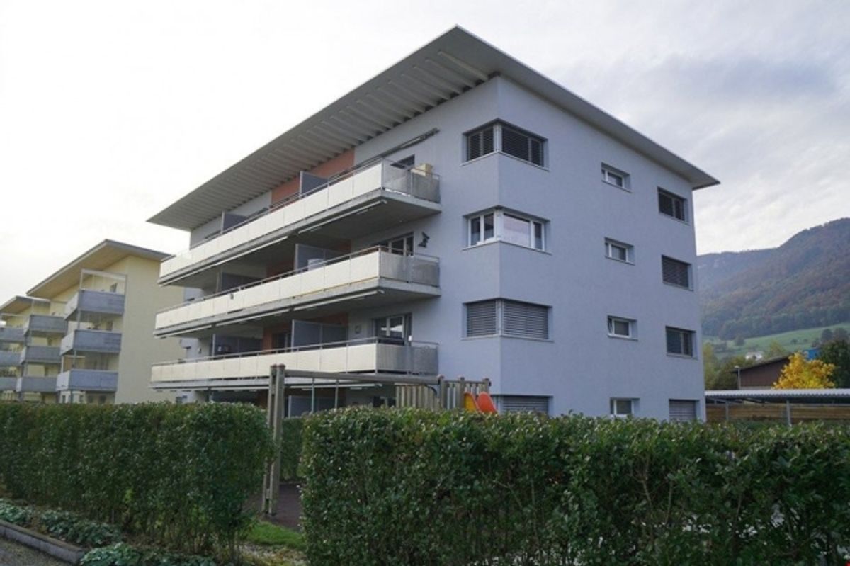 Helle & moderne 2.5-Zimmer-Wohnung mit Komfort - 0