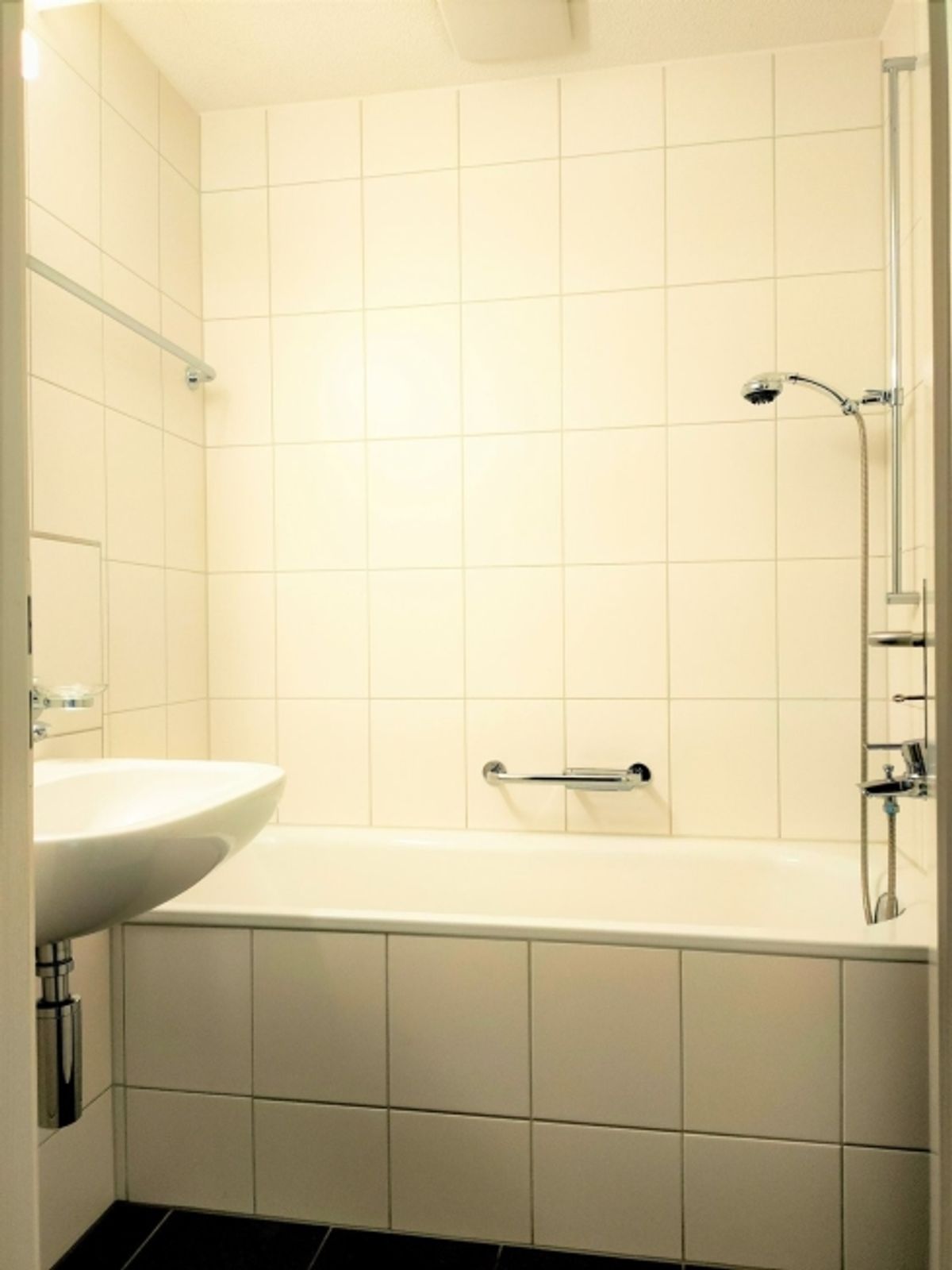 Helle & moderne 2.5-Zimmer-Wohnung mit Komfort - 5