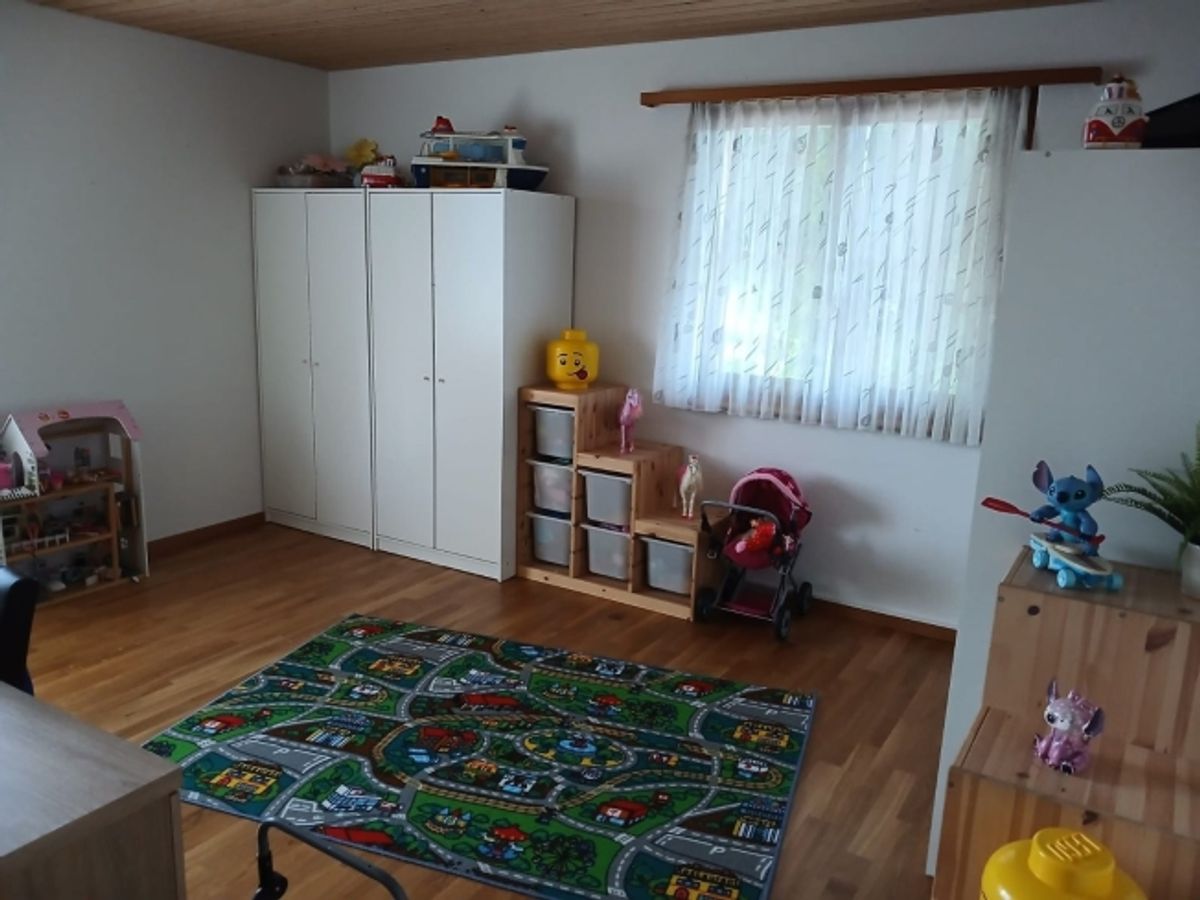 Helle und grosszügige 5.5 Zimmerwohnung - 12
