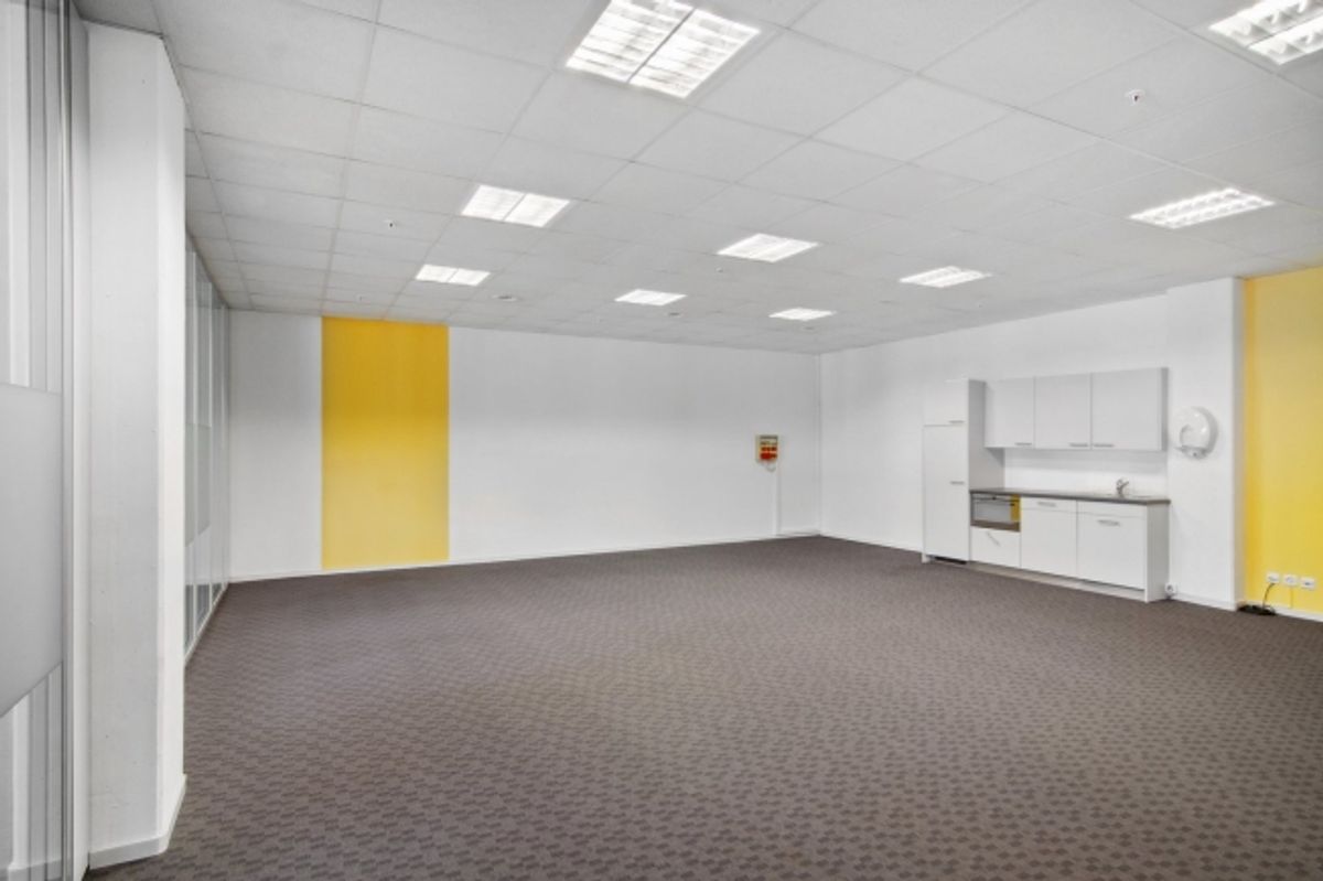 Ausgebaute Büroflächen zu fairen Konditionen - Lagerfläche optional verfügbar - 4