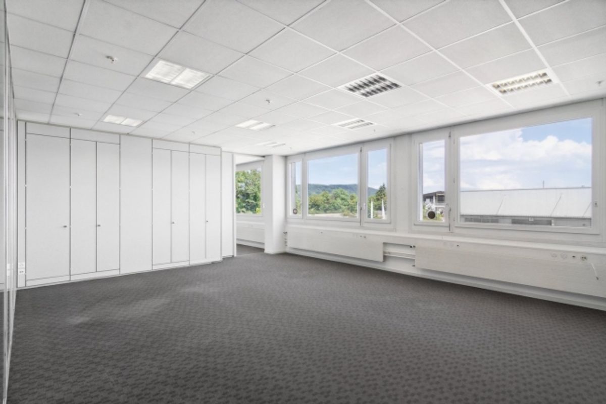 Ausgebaute Büroflächen zu fairen Konditionen - Lagerfläche optional verfügbar - 7