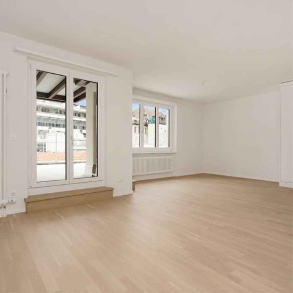 Sanierte 4.5-ZW mit Balkon und Terrasse im Zentrum von Biel - 1