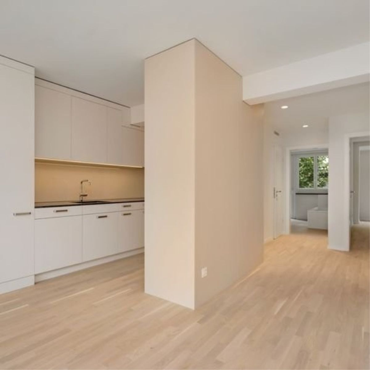 Sanierte 4.5-ZW mit Balkon und Terrasse im Zentrum von Biel - 4
