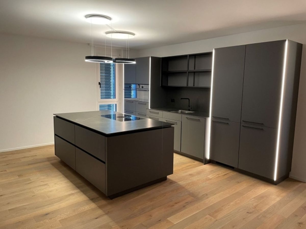 Exklusive 5.5-Zimmerwohnung - modernes Wohnen auf höchstem Niveau - 0