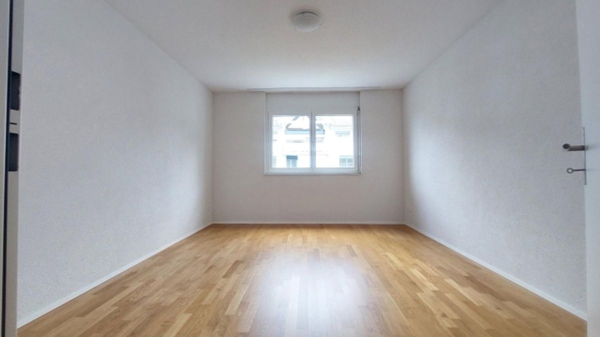 Grosszügige 3.5 Zimmerwohnung - 5