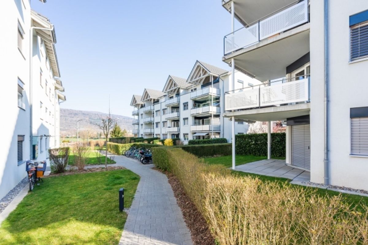 Grosszügige 3.5 Zimmerwohnung - 6