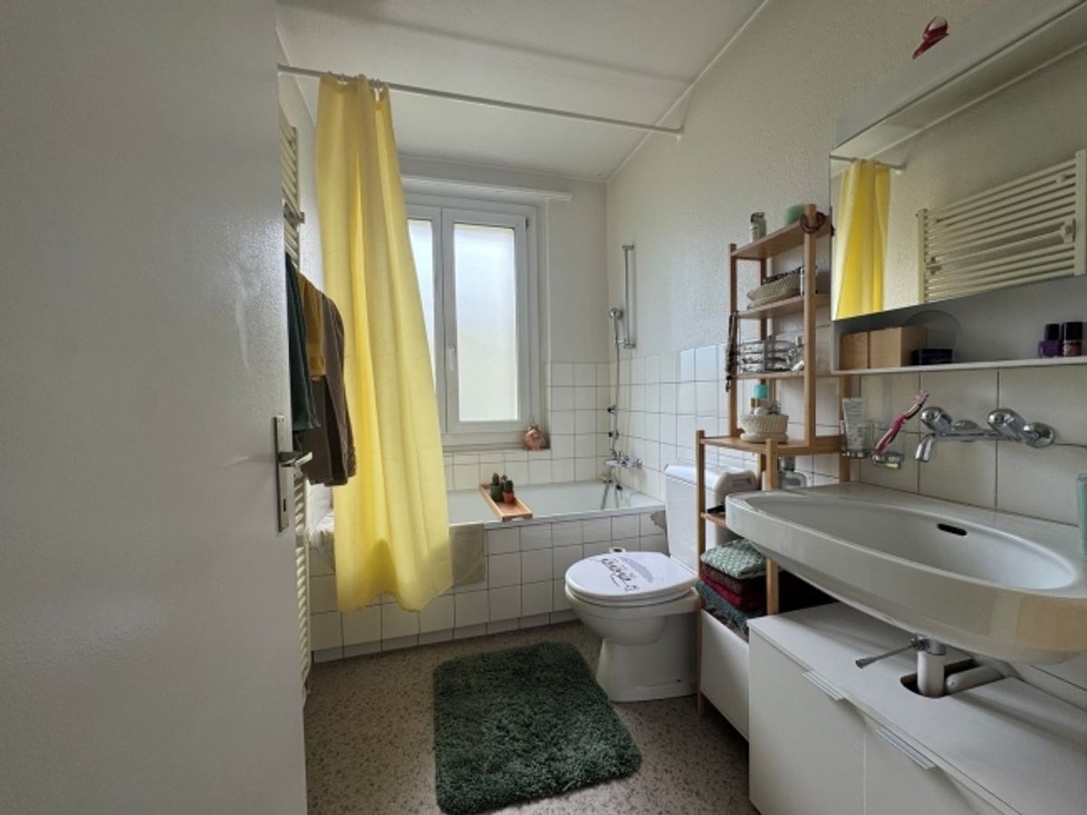 Tolle 4.5-Zimmerwohng im 2. OG rechts - 6