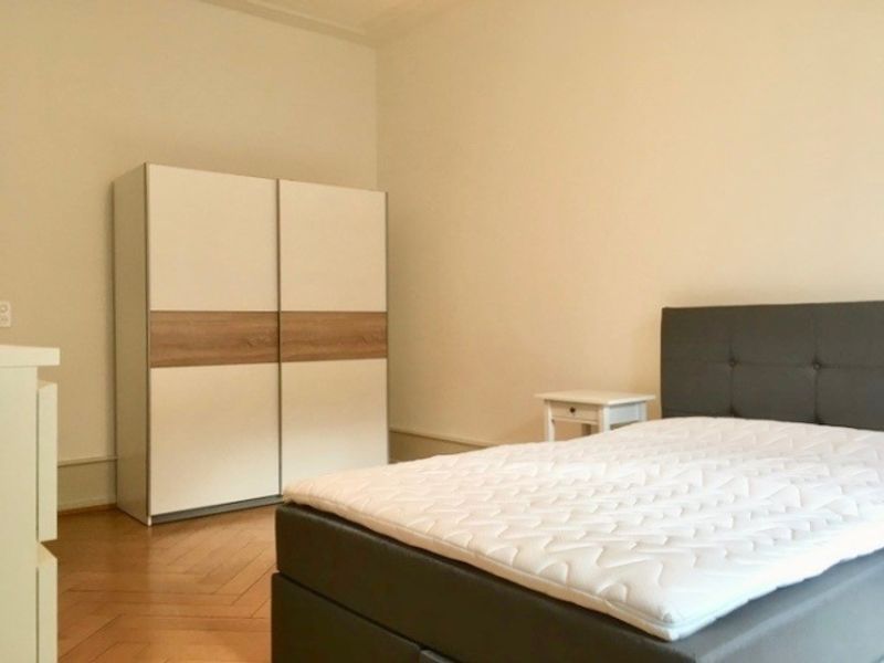 Furnished room in modernised apartment in a top location - 1