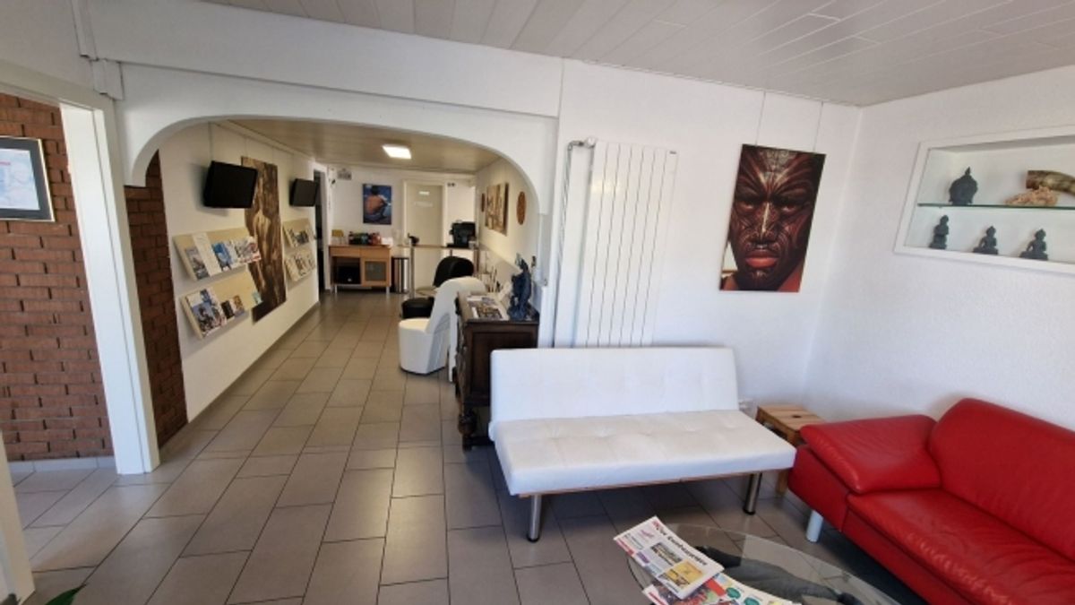 Gewerberäumlichkeiten à 256 m² im EG - 2