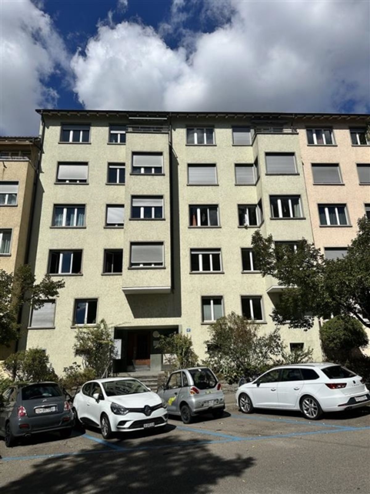 Charmante 2-Zimmer-Wohnung an der Röschibachstrasse - 0