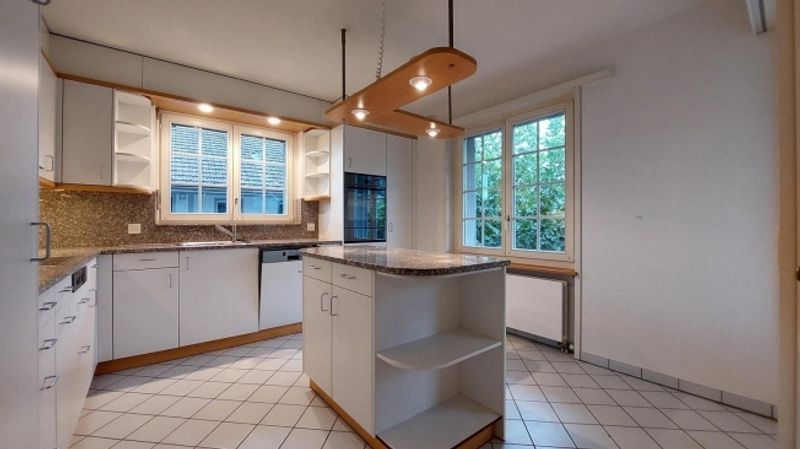 Herrschaftliche und grosszügige 2.5-ZW à 87 m² - 2