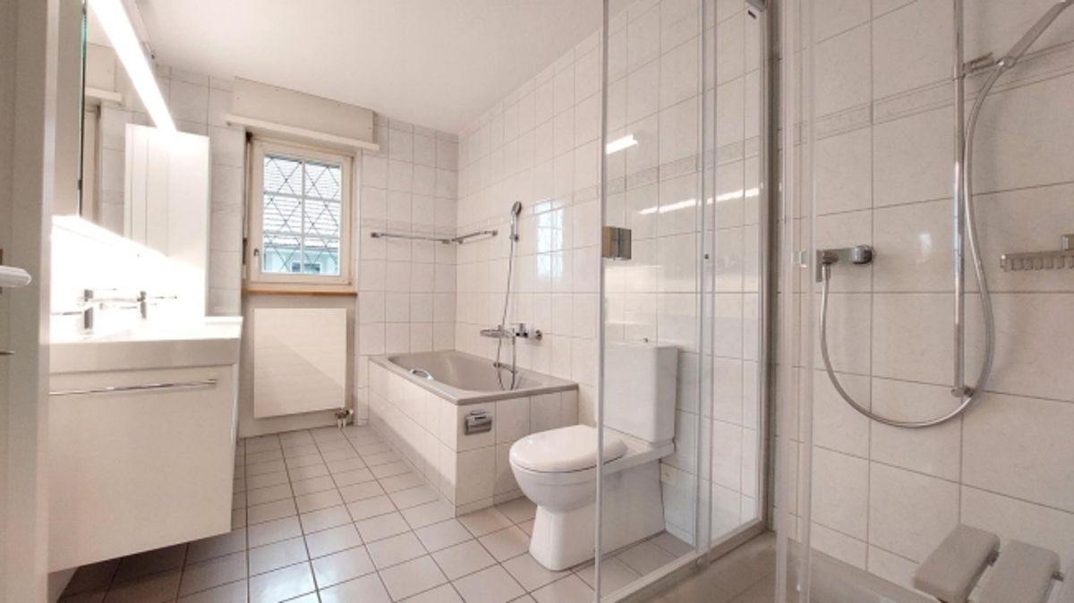 Herrschaftliche und grosszügige 2.5-ZW à 87 m² - 2