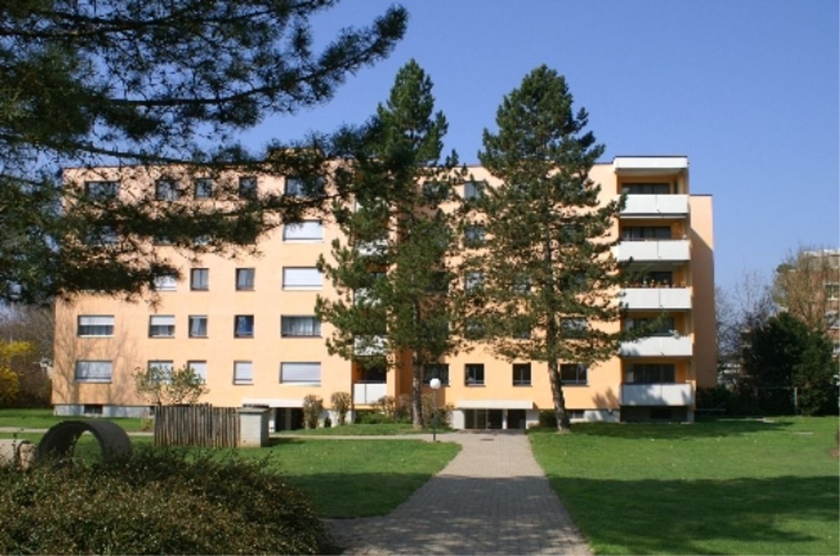 Einstellplatz in Bahnhofsnähe zu vermieten - 0