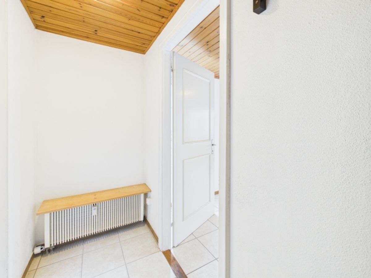 Charmante Maisonettewohnung mit neuer Küche, eigener Waschmaschine und viel Platz - 8
