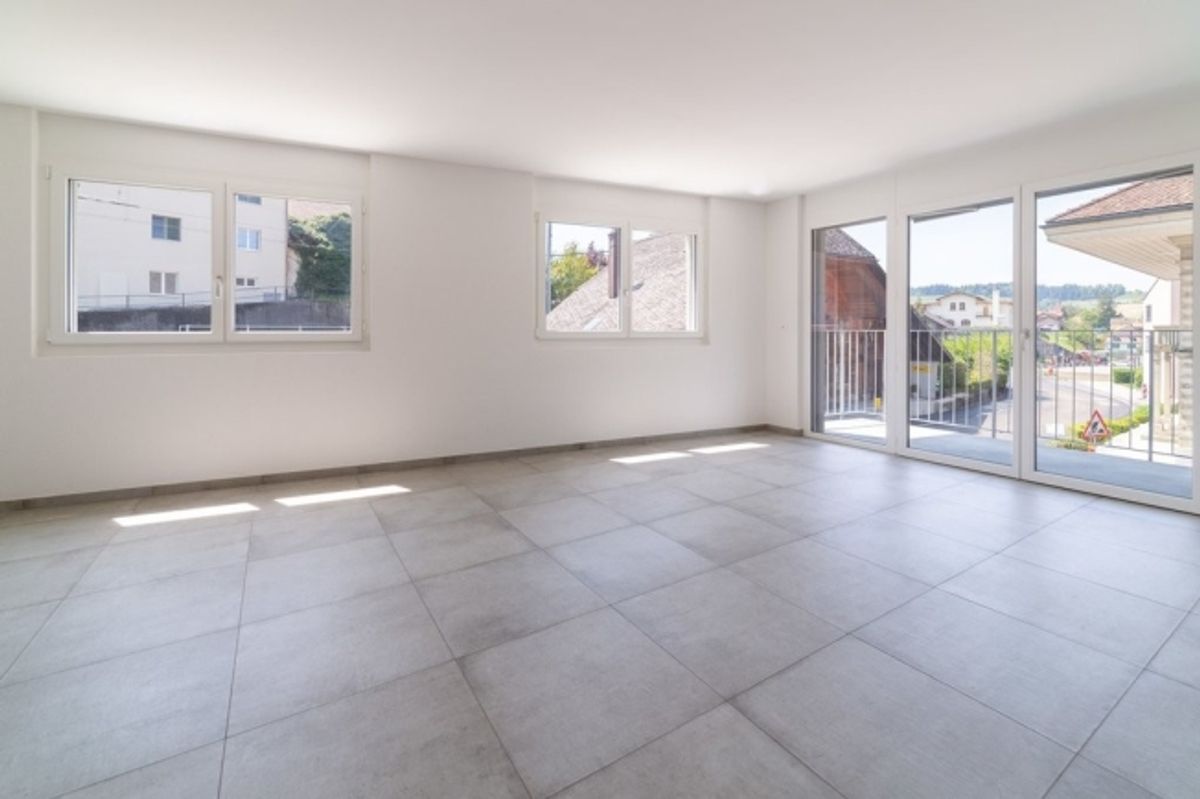 GEMÜTLICHE 3.5 ZIMMER-WOHNUNG IN HUTTWIL - 4
