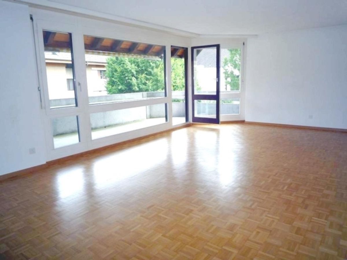 4.5-ZW à 94 m² im 2. OG mit ruhigem Balkon - 5
