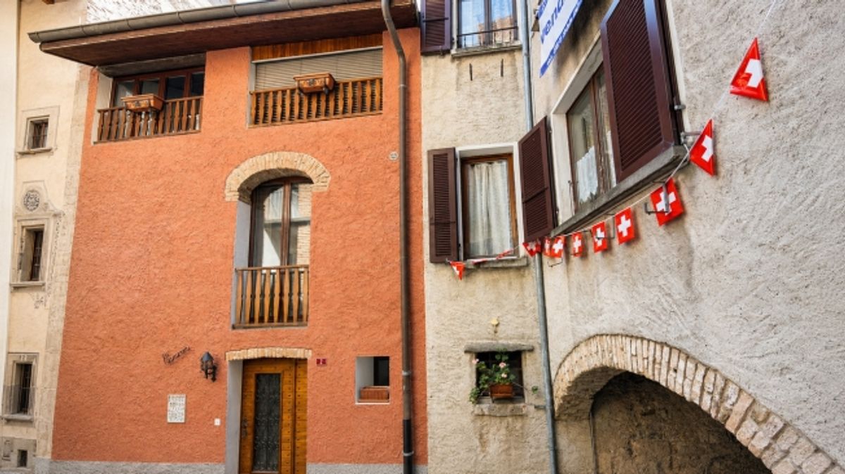 KLEINES TESSINER HAUS IM ZENTRUM VON BRUSINO ARSIZIO - 1