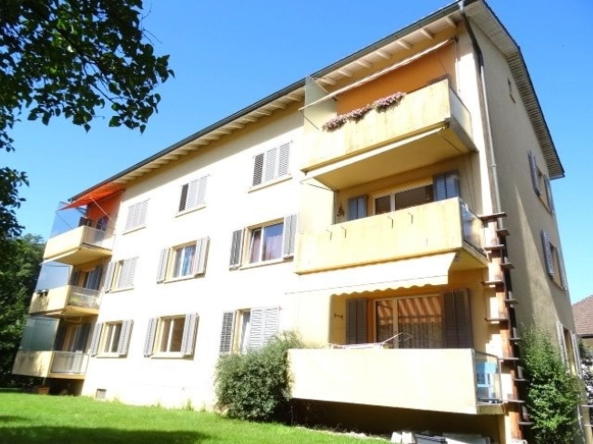 Ruhige und sonnige 3-ZW à 83 m² im EG - 0