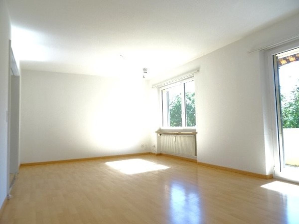 Ruhige und sonnige 3-ZW à 83 m² im EG - 3