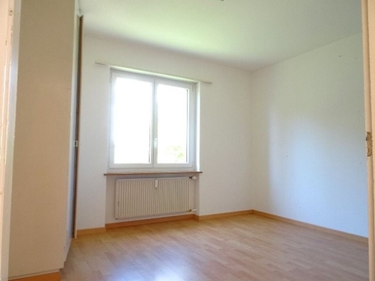 Ruhige und sonnige 3-ZW à 83 m² im EG - 6